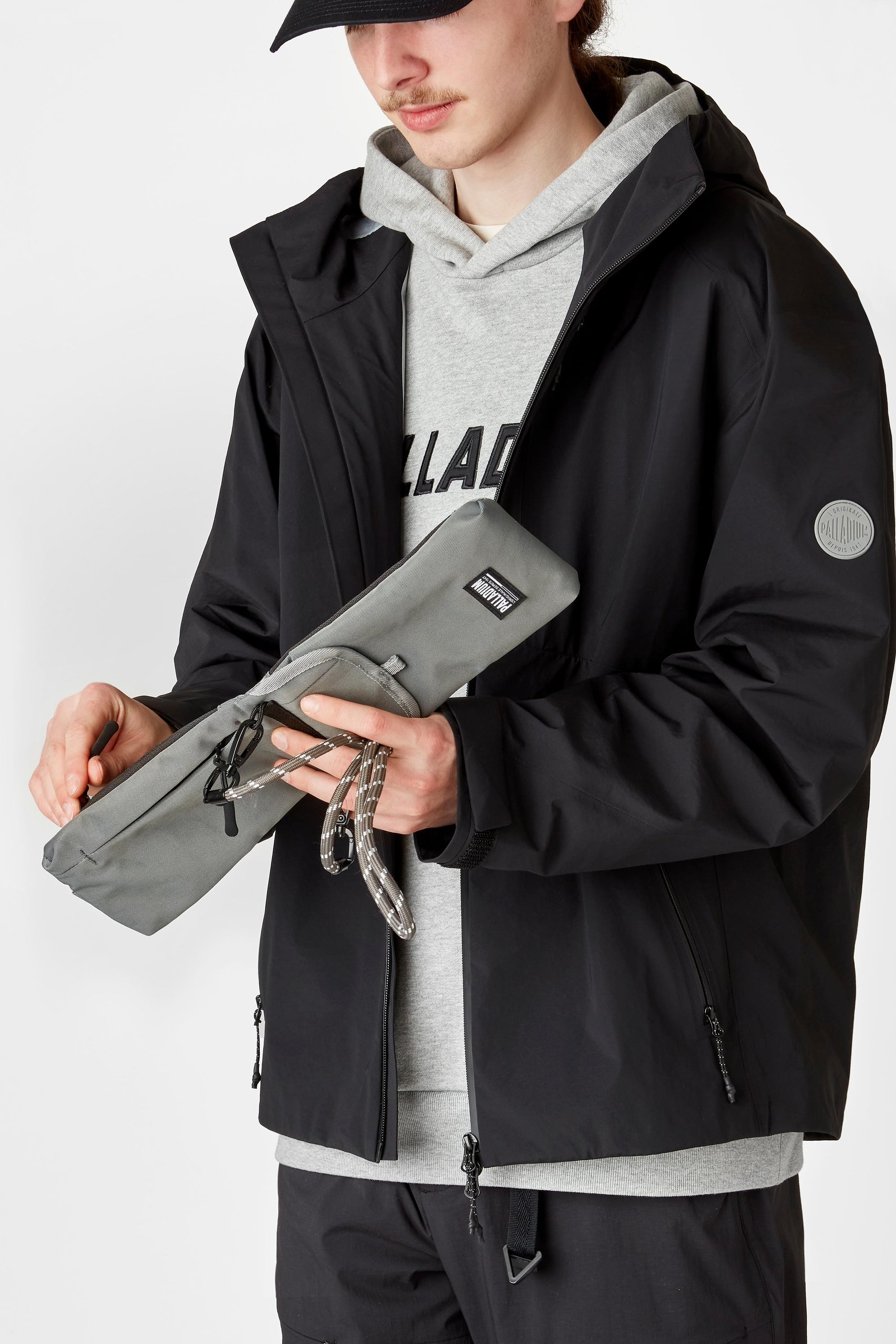 1012321-008 | WATERPROOF JACKET | BLACK