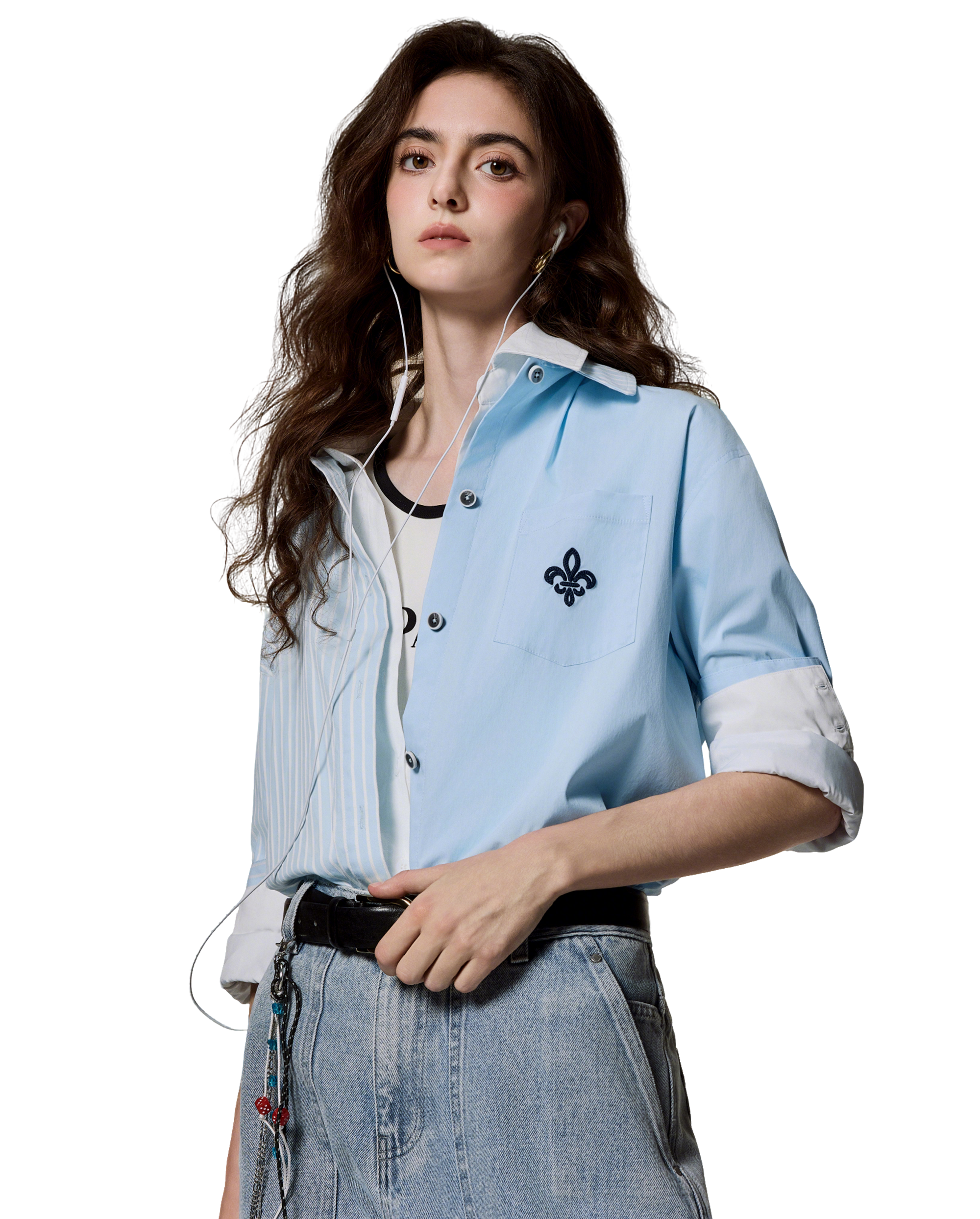 1912830-573 | WOMEN'S IRIS LOGO LOOSE FIT ASYMMETRICAL SHIRT | NANTUCKET BREEZE